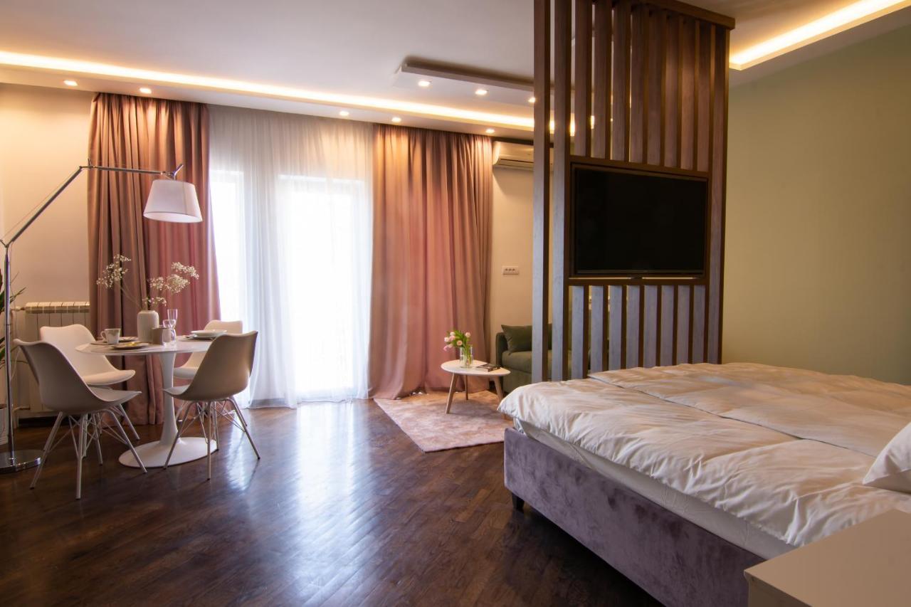 Square 6 Appartement Belgrado Buitenkant foto